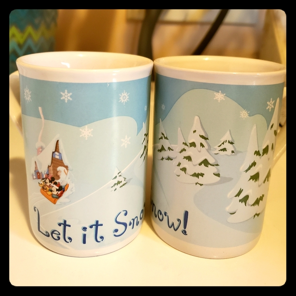 Disney Teapot/Mugs ~ Let it Snow Christmas Holiday Collection
